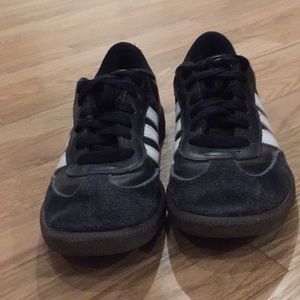 Almost new Adidas samba shoes